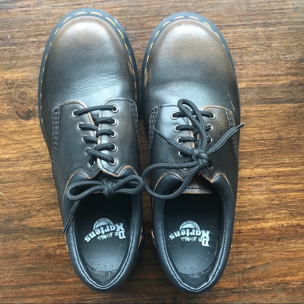 Dr Martens 8053 Leather Oxfords